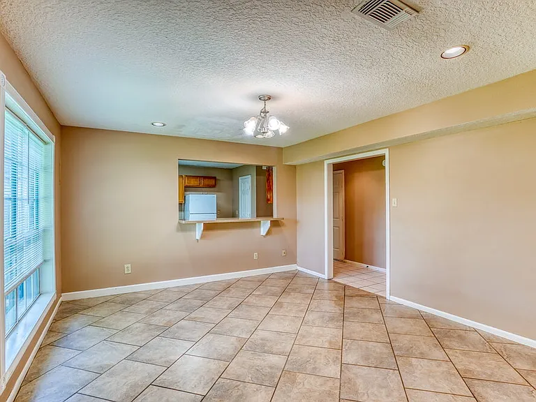 19311 Cypress Bay Dr — Photo 7