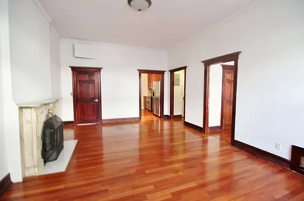 Rented by Julianna Realty Corp | media 28