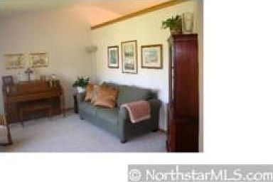 3rd image of 10831 Mississippi Dr N
