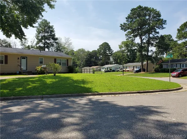 300 Gregg Ct, Newport News, VA 23602