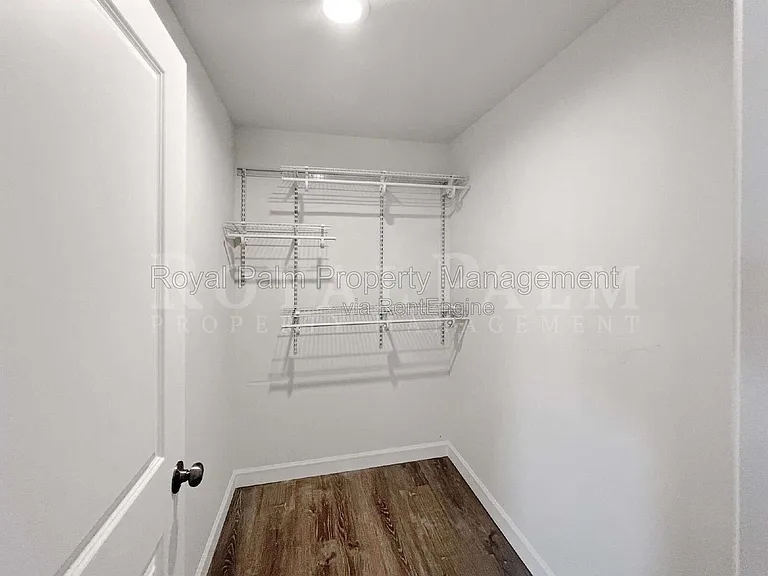 745 Harry Ave S — Photo 30