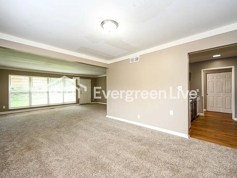 8968 Mockingbird Ln — Photo 4