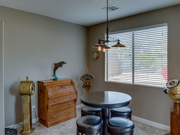 05_15024_E_Desert_Willow_Dr__05_mls