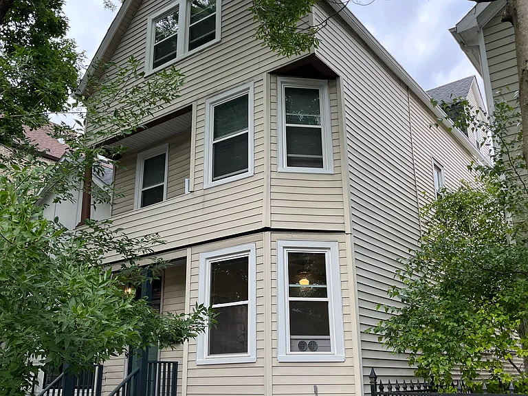 3137 N Hoyne Ave #1F — Photo 11