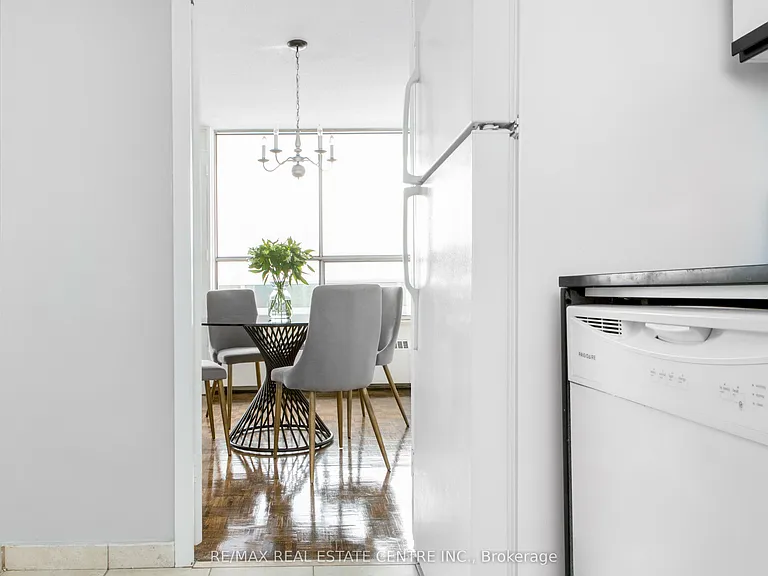 150 Graydon Hall Dr #2207 — Photo 11