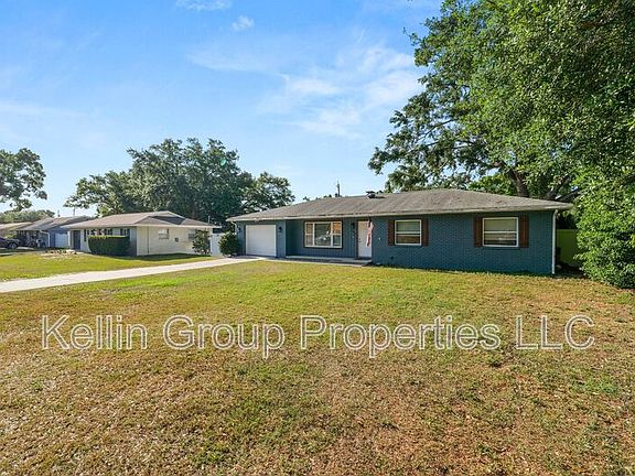 3rd image of 4043 Jenny Dr