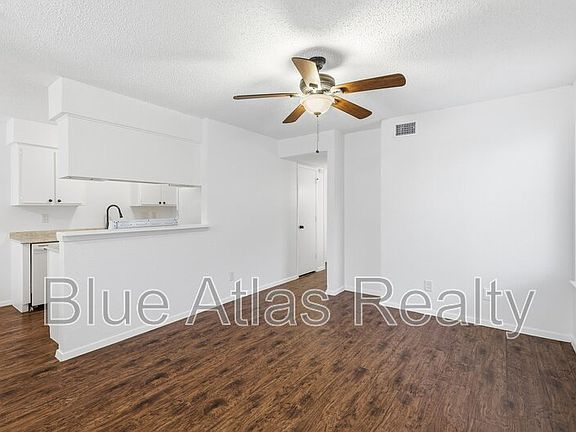 4th image of 5104 Herrick Ct APT D