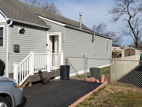 2nd image of 251 Seeley Ave