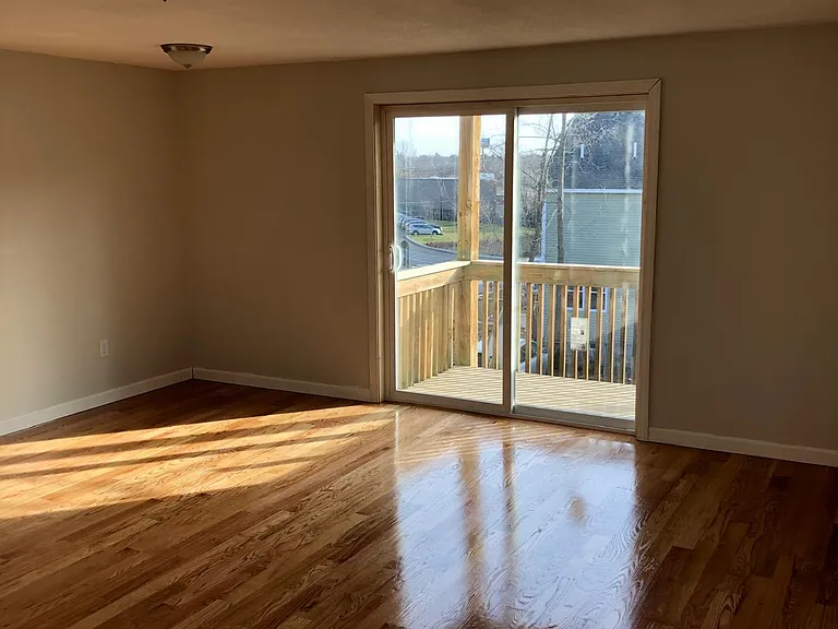 28 Ware St #3 — Photo 2