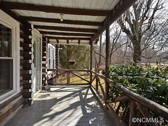 2nd image of 742 Asbury Rd