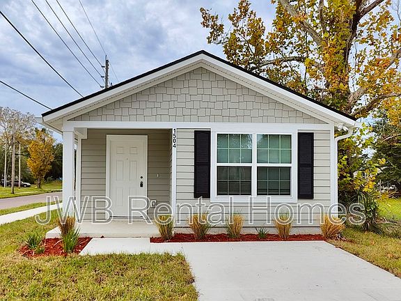2nd image of 1504 Mount Herman St