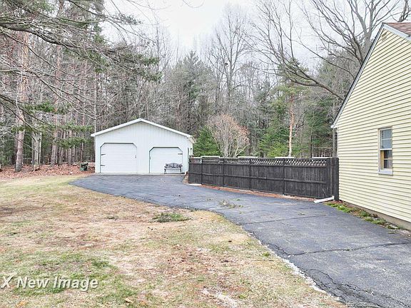 2nd image of 11600 Spencer Rd