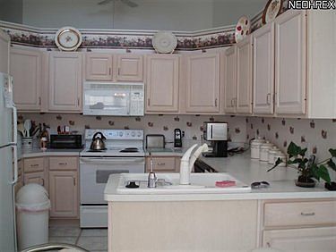 3rd image of 808 Holly Oak Ln