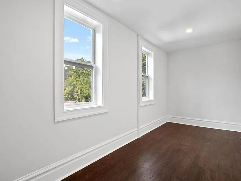 6059 McPherson Ave — Photo 18