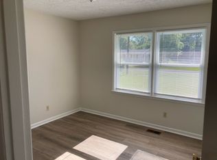 403 Hart Dr, New Bern, NC 28560