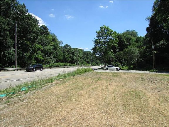 3rd image of 1130 Route 51