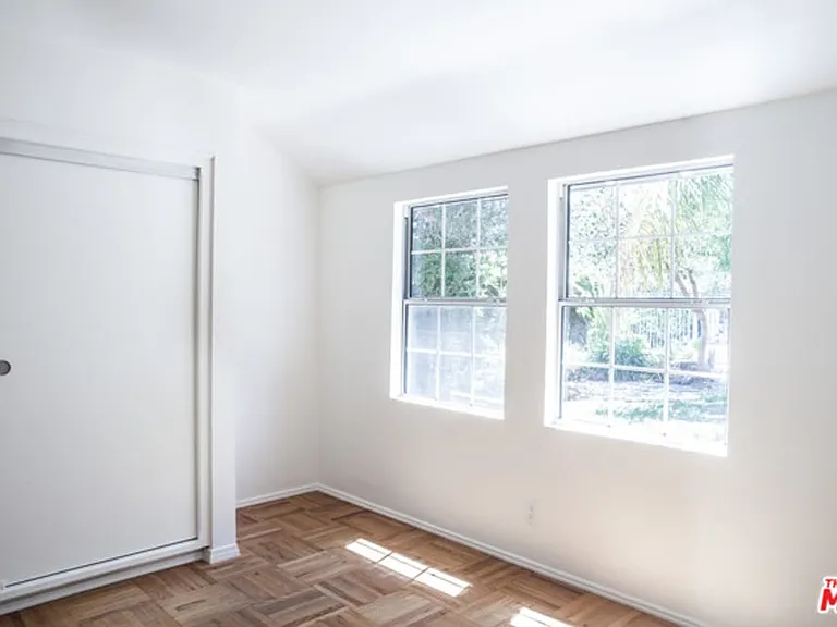 6905 Costello Ave — Photo 12