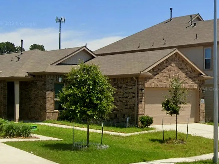 610 Willow Briar Dr — Photo 2
