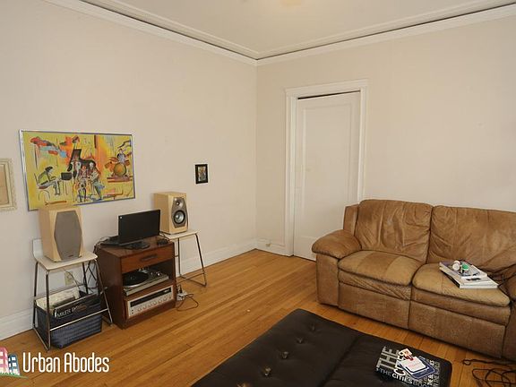 5th image of 6310 N Glenwood Ave #Ua2