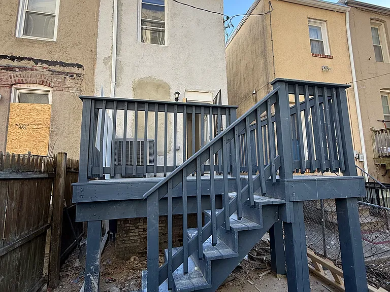820 N Washington St — Photo 10