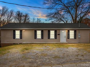 952 13th St, Lancaster, SC 29720