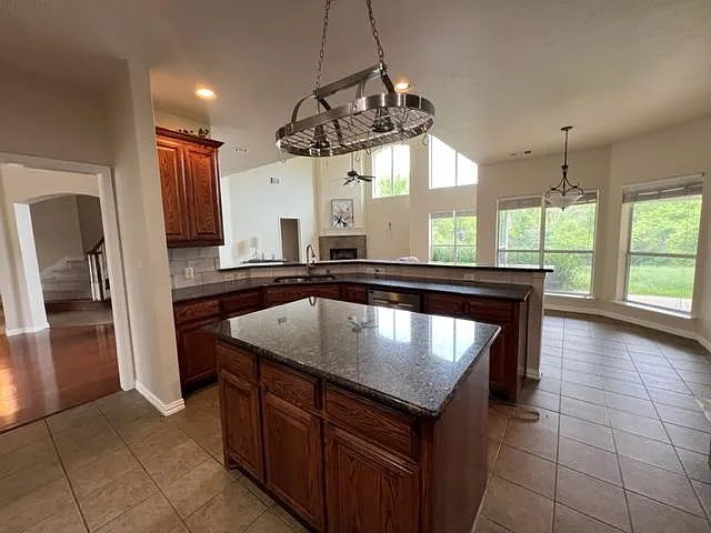 540 Highridge Dr — Photo 9