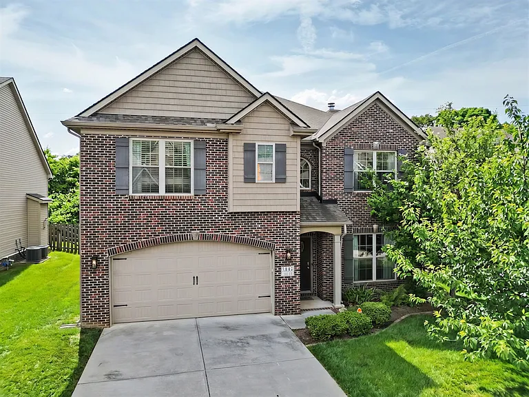 1147 Looking Glass Ln — Photo 39