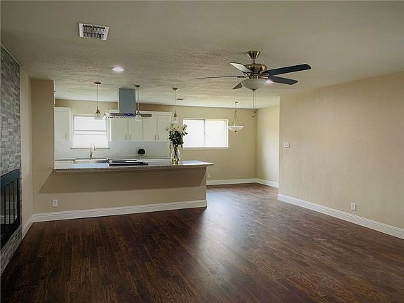 4th image of 6424 Winifred Dr
