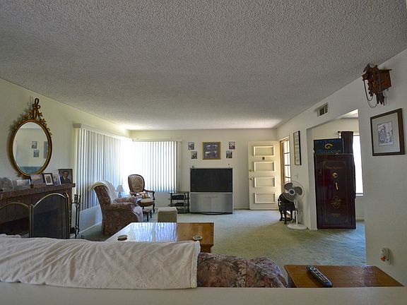 4th image of 5266 Laurel Park Dr