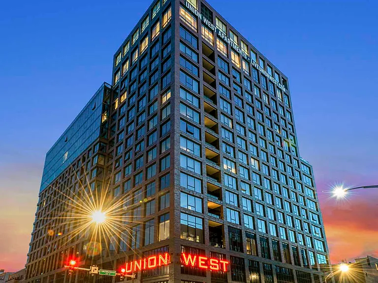 Union West — Photo 28