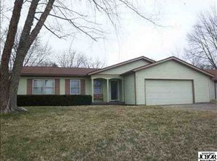827 Phillips Ln, Seymour, IN 47274