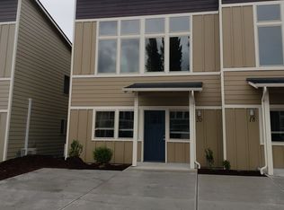 18 W Pointe Dr #3B-2BA-1296SQFT, Longview, WA 98632