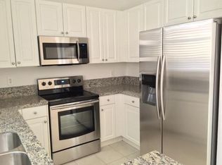 925 SW 152nd Ct, Miami, FL 33194