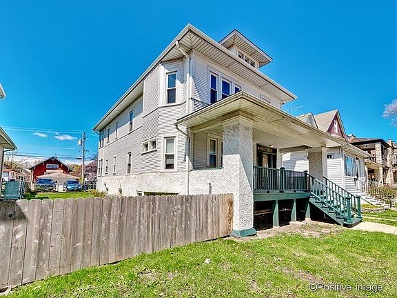 2nd image of 837 Beloit Ave