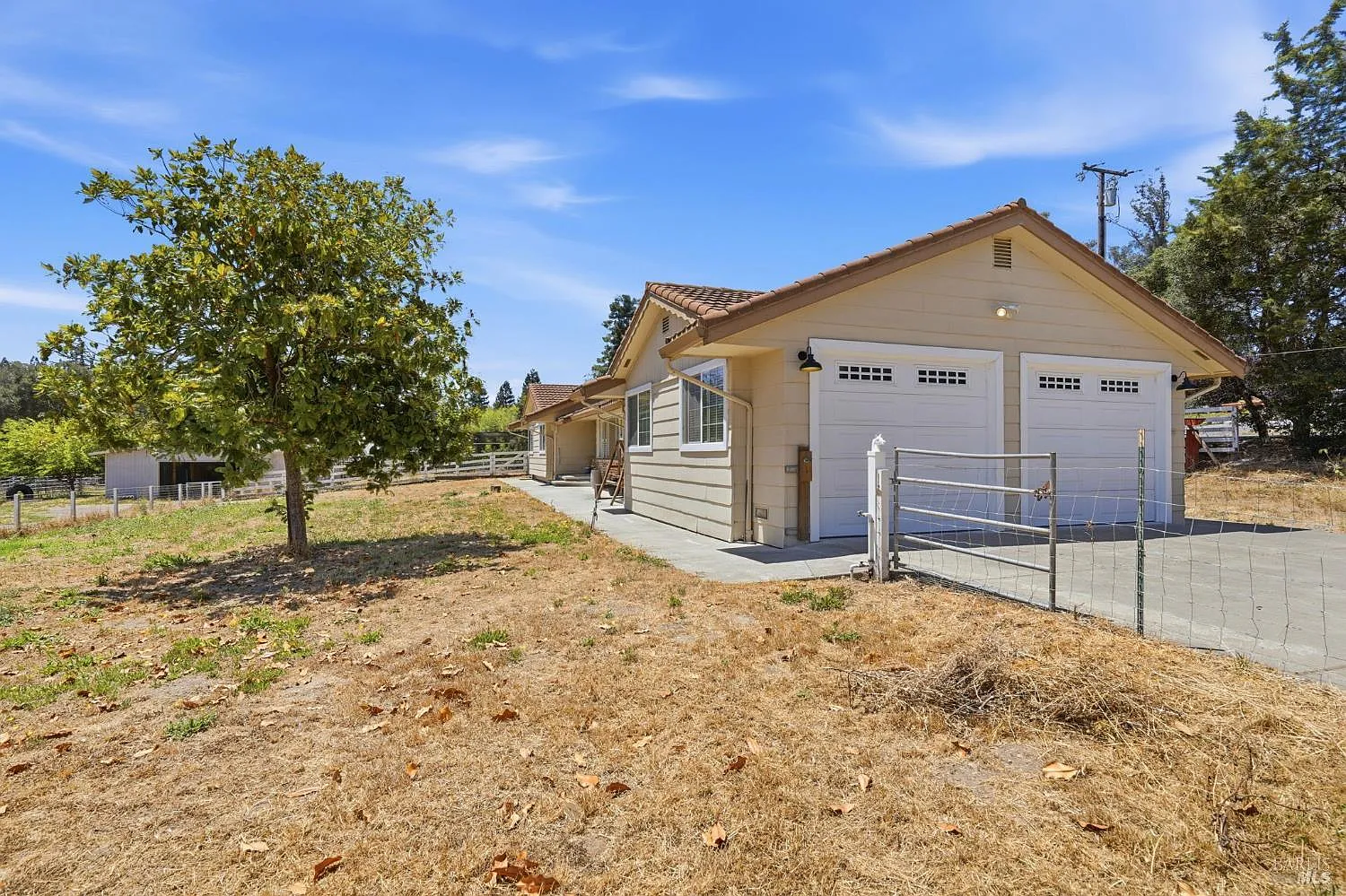 397 W Railroad Avenue - Photo 5