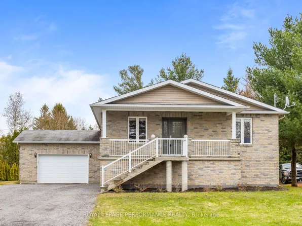 14 Maria St, Casselman, ON K0A 1M0