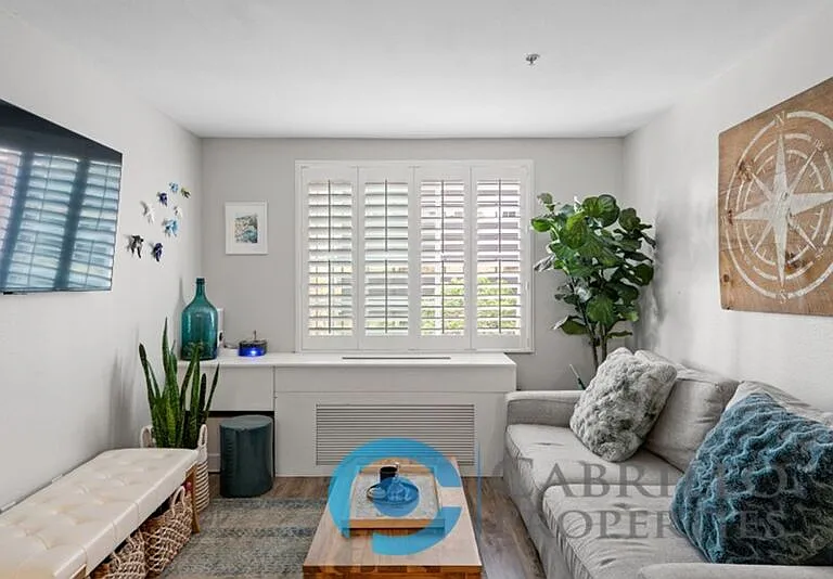 1435 India St #408 — Photo 8