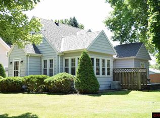 424 1st Ave NW, Winnebago, MN 56098
