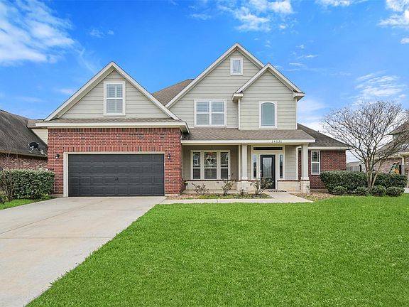 3rd image of 14031 Hawthorne Circle