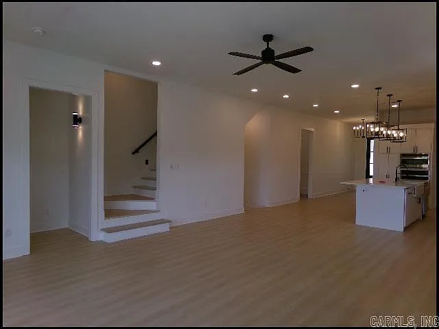 73 Tournay Cir — Photo 7