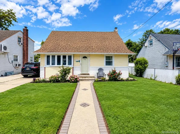 1556 Adams Street, Elmont, NY 11003
