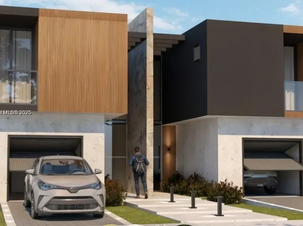 790 NW 55th Ter, Miami, FL 33127