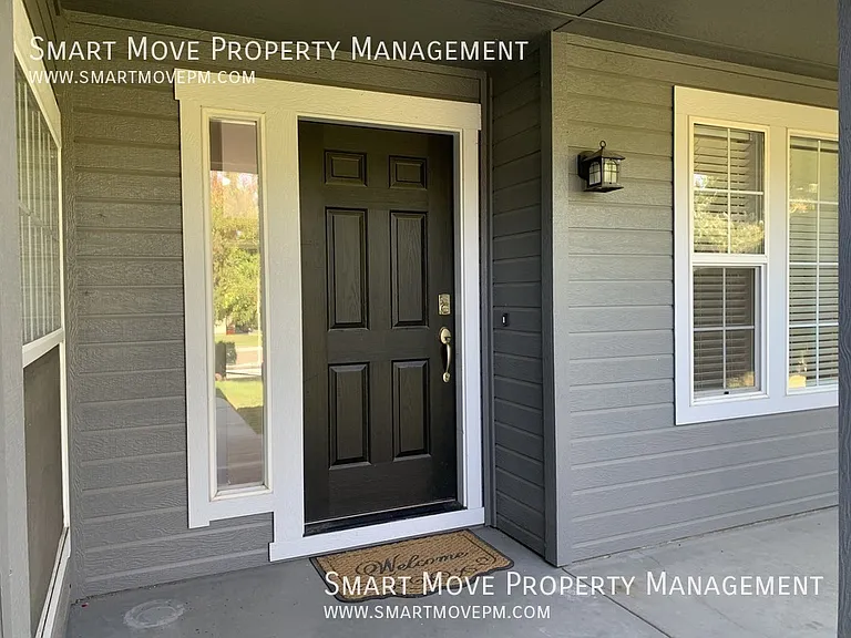 2321 E Mugo St — Photo 4