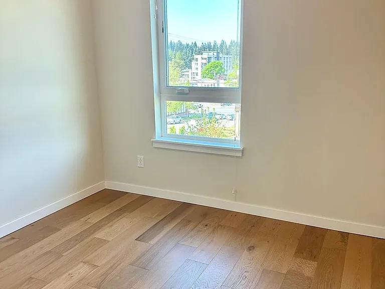 14568 35th Ave NE — Photo 16