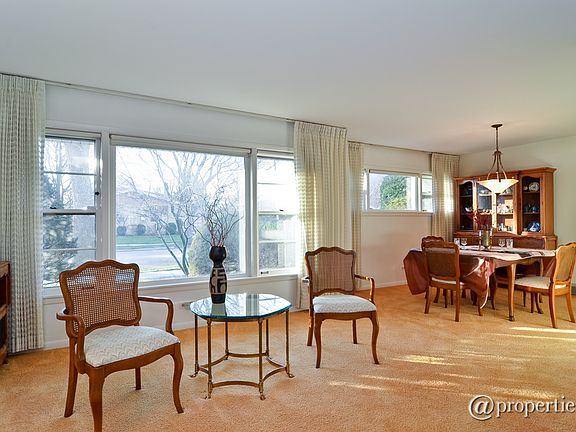 Living Room/Dining Room