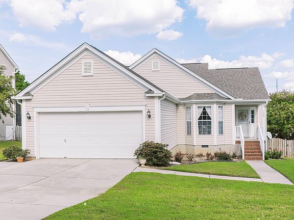 5th image of 109 Dove Cote Ln