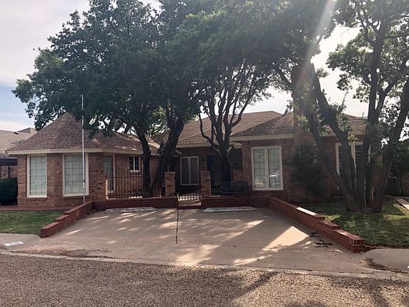 2nd image of 132 Aransas Ave