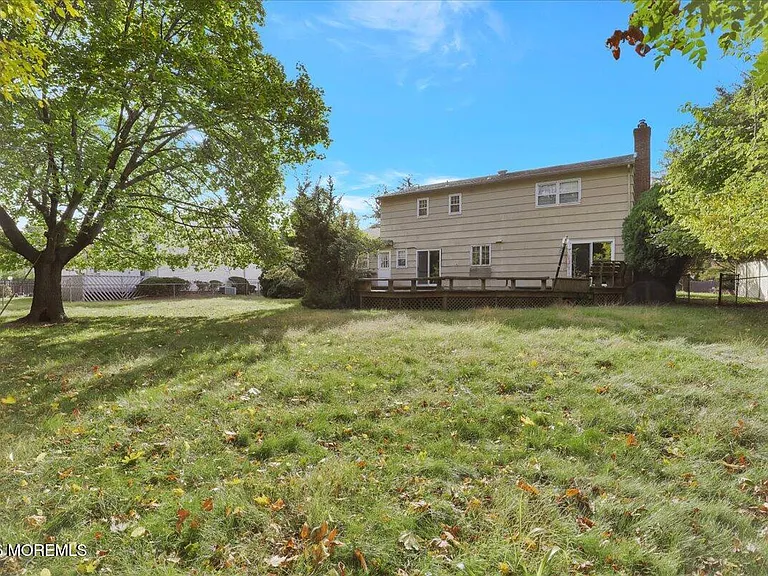 15 Harbor Ct — Photo 35