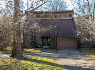 3467 Lansdowne Dr, Lexington, KY 40517