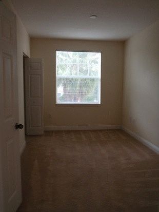 4th image of 10268 NW 33rd St